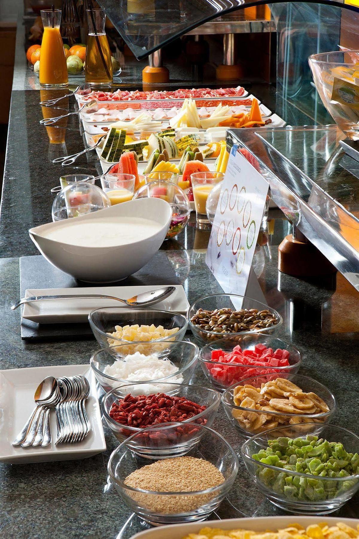 Catalonia La Boqueria Hotel 4*